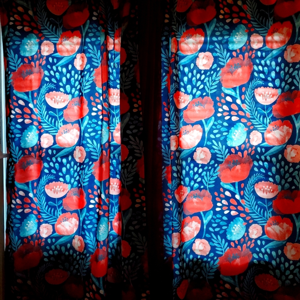 2 poppy curtain panels